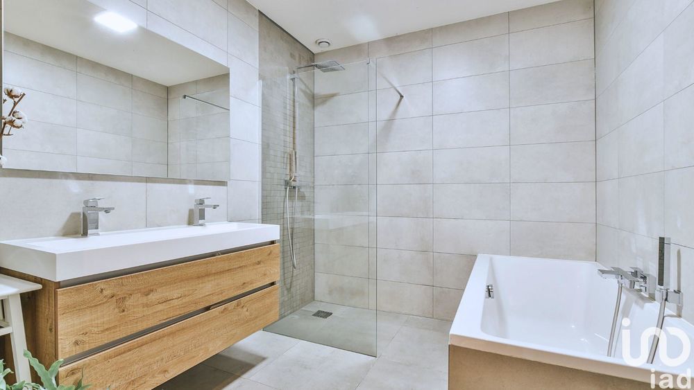 � vendre  Appartement Paris 18