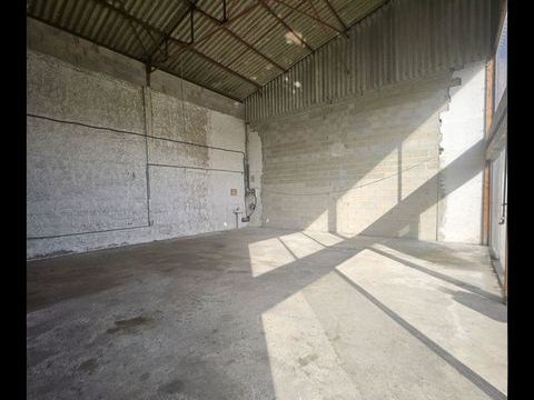 Vente Hangar 87 m&sup2; 64990 40100 Dax