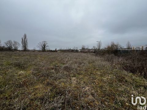 Vente Surface diverse 5 563 m&sup2; 1100000 77173 Chevry-cossigny