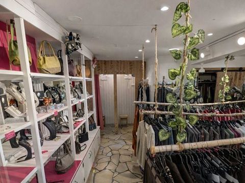 Vente Boutique/Local commercial 45 m&sup2; 108000 83980 Le lavandou