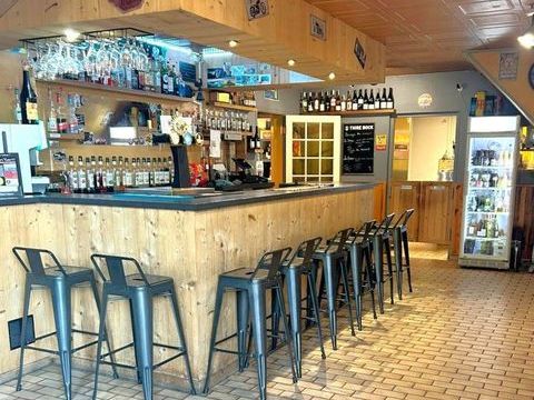 Vente Pizzeria 100 m&sup2; 68000 07290 Satillieu