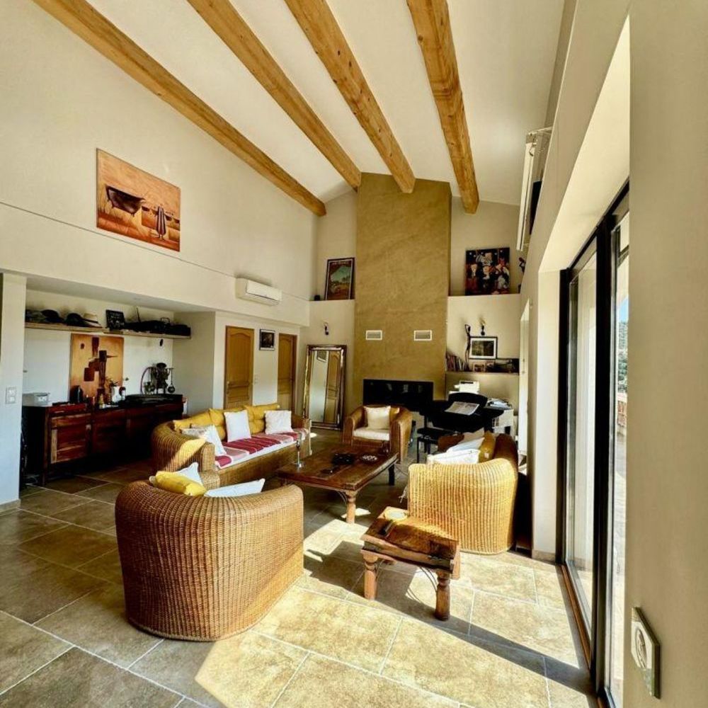 � vendre  Maison Le Plan-de-la-Tour (83120)