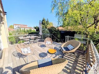  Maison � vendre 9 pi�ces 319 m�