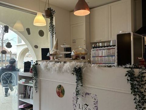 Vente Salon de th&eacute; 53 m&sup2; 44000 84460 Cheval-blanc