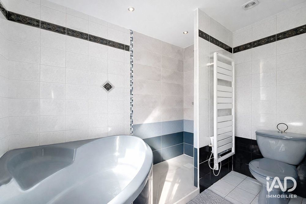 � vendre  Maison Roquefort-les-Pins (06330)