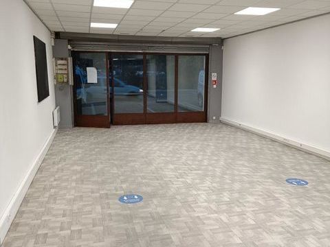 Vente Boutique/Local commercial 84 m&sup2; 20000 84660 Maubec