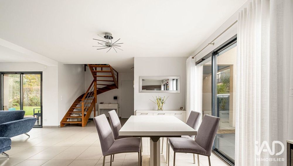 � vendre  Maison Saint-Priest (69800)