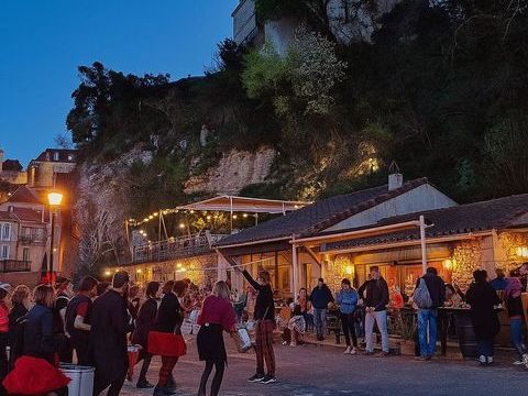 Vente Restaurant 300 m&sup2; 225000 46140 Albas