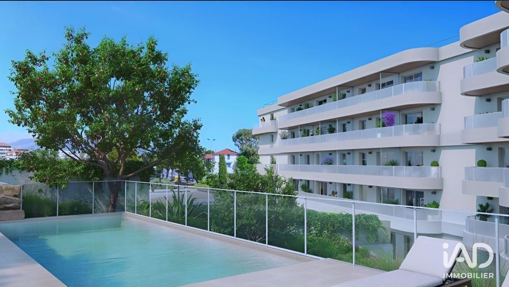 � vendre  Appartement Saint-Laurent-du-Var (06700)