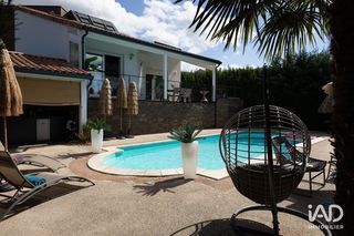  Maison � vendre 4 pi�ces 250 m�