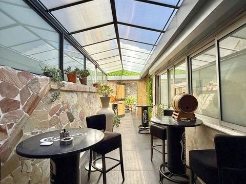 Vente Restaurant 247 m&sup2; 682000 13009 Marseille