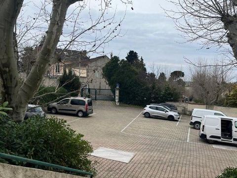 Vente Murs commerciaux 268 m&sup2; 350000 13015 Marseille