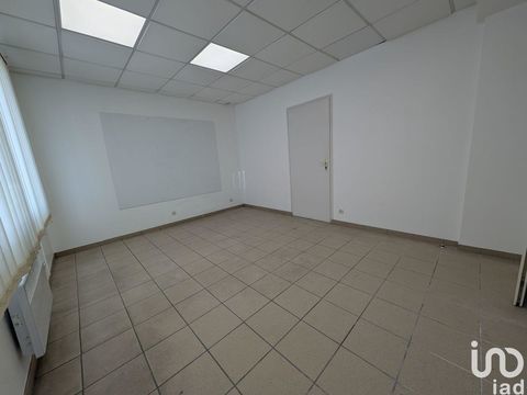 Location Local d'activit&eacute;s 226 m&sup2; 2486 17440 Aytr�