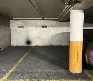  Parking / Garage � louer 5 m�