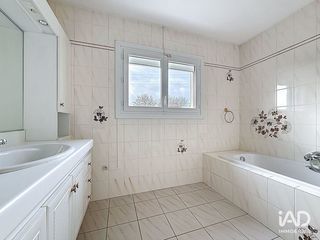  Maison � vendre 3 pi�ces 150 m�