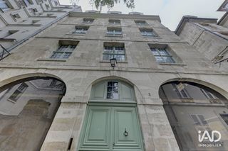  Immeuble � vendre 15 + pi�ces 573 m�