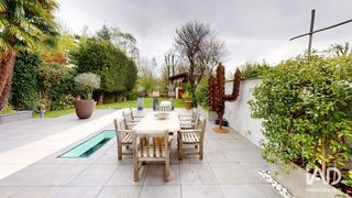  Maison � vendre 7 pi�ces 220 m�