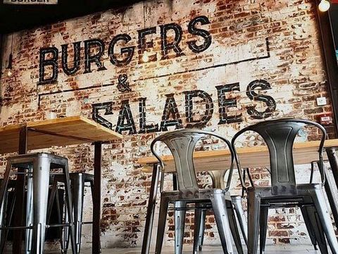 Vente Restaurant 125 m&sup2; 225000 42170 Saint-just-saint-rambert