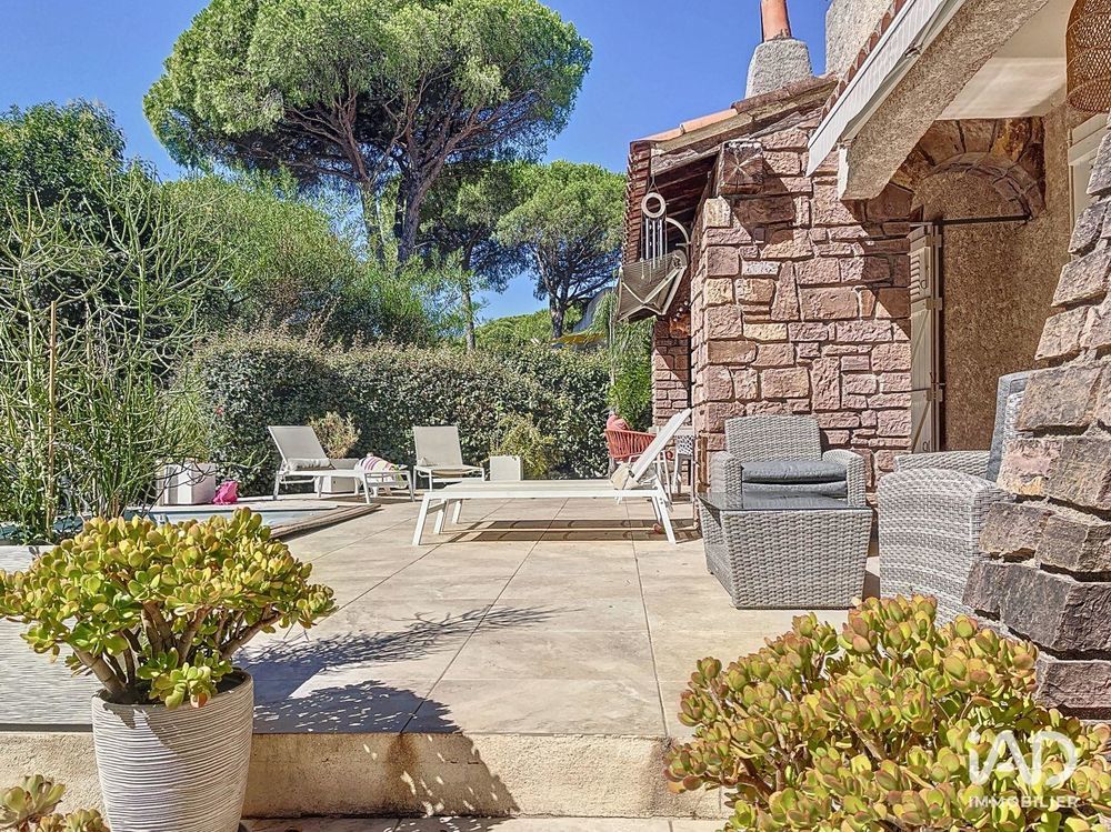 � vendre  Maison Saint-Rapha�l (83700)