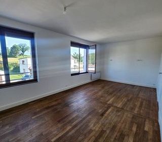  Appartement � louer 3 pi�ces 78 m�