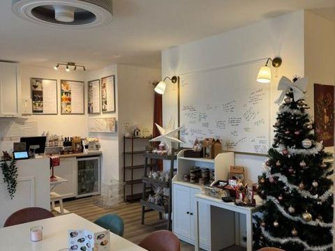 Vente Salon de th&eacute; 53 m&sup2; 44000 84460 Cheval-blanc