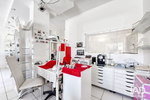 Vente Boutique/Local commercial 80 m&sup2; 24500 66750 Saint-cyprien