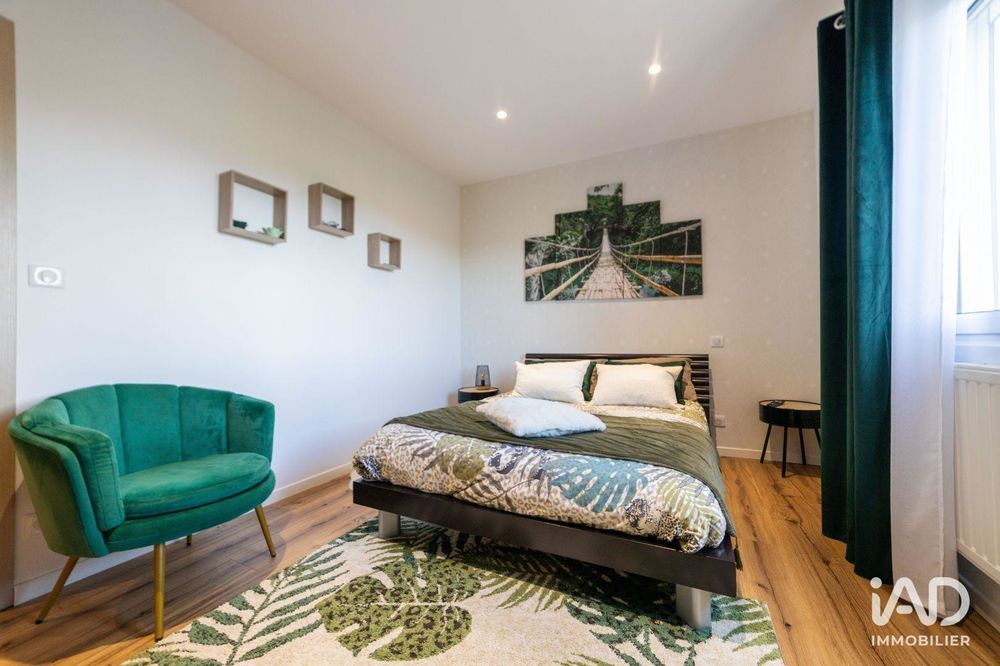 � vendre  Maison Mirefleurs (63730)