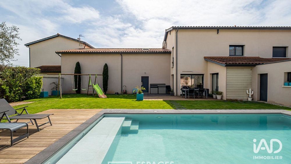 � vendre  Maison Saint-Priest (69800)