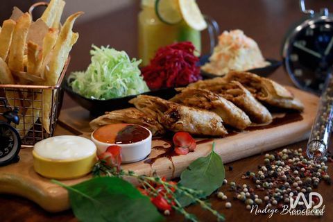 Vente Restaurant 100 m&sup2; 319000 17000 La rochelle