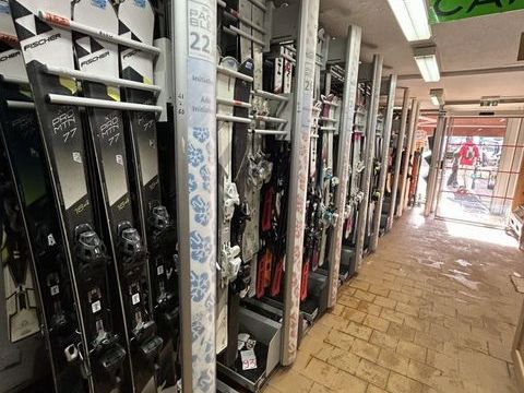 Vente Boutique/Local commercial 140 m&sup2; 158000 64440 Gourette