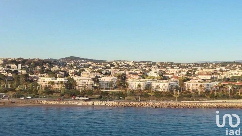 � vendre  Appartement Antibes (06600)