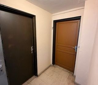  Immeuble � vendre 10 pi�ces 200 m�