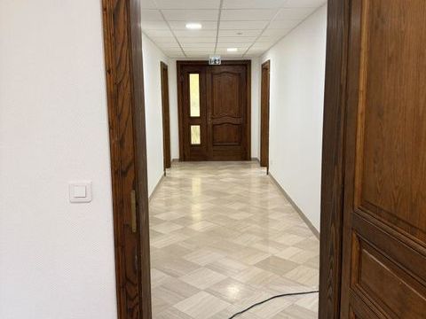 Location Bureaux 14 m&sup2; 355 57420 Ch�risey