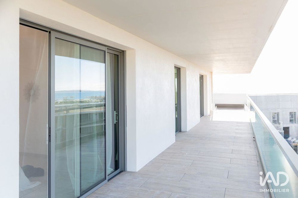 � vendre  Appartement Saint-Laurent-du-Var (06700)