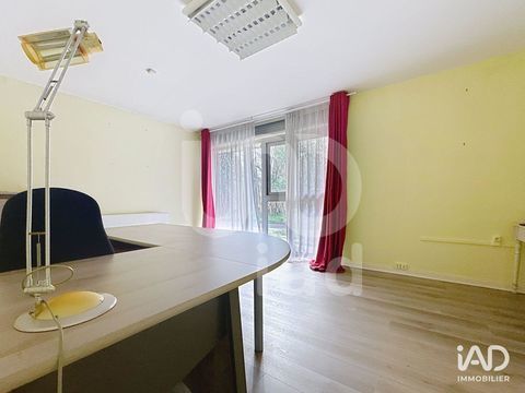 Location Bureaux 70 m&sup2; 1100 77000 Vaux-le-p�nil