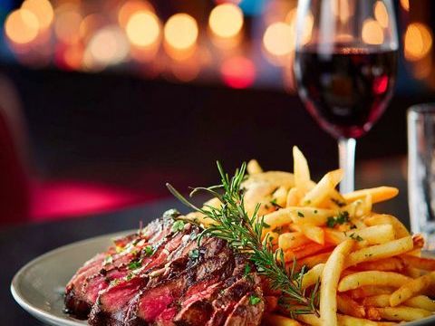 Vente Bar-brasserie 180 m&sup2; 319000 83600 Fr�jus