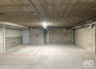  Parking / Garage � louer 10 m�