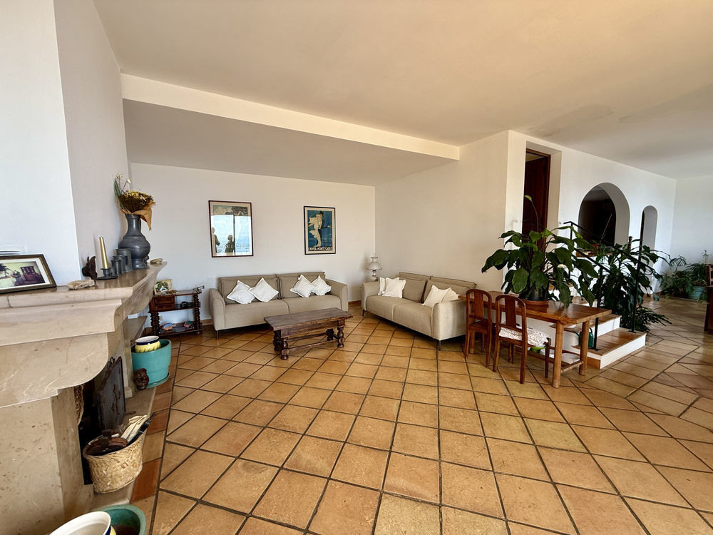 � vendre  Maison Roquebrune-Cap-Martin (06190)