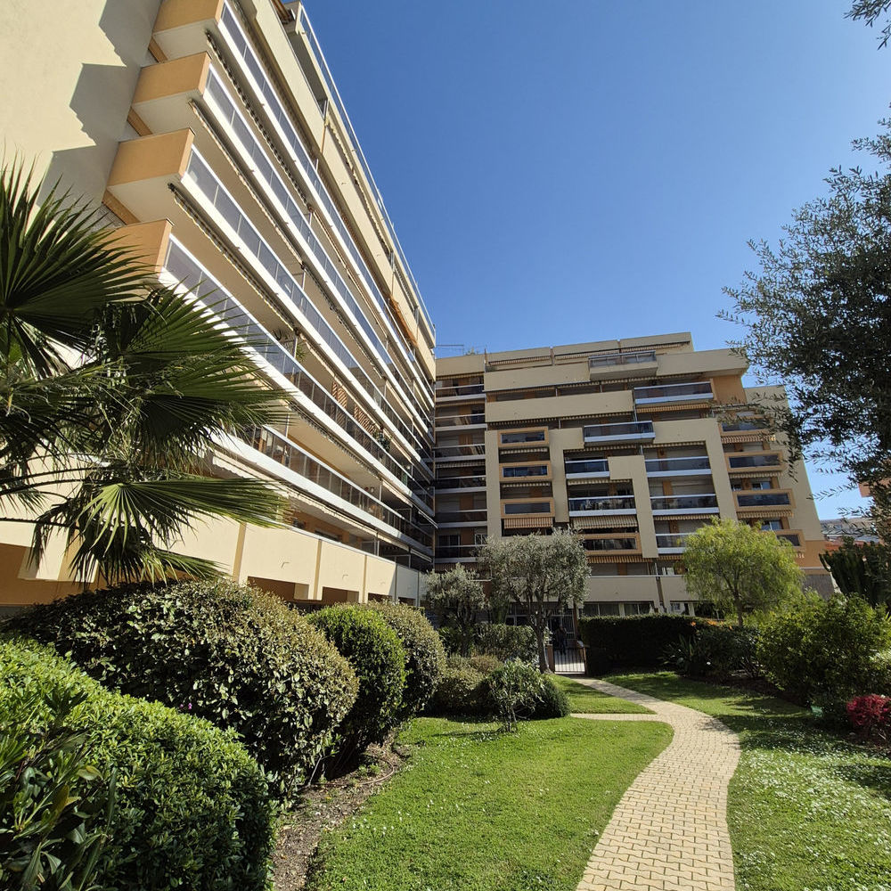 � vendre  Appartement Menton (06500)