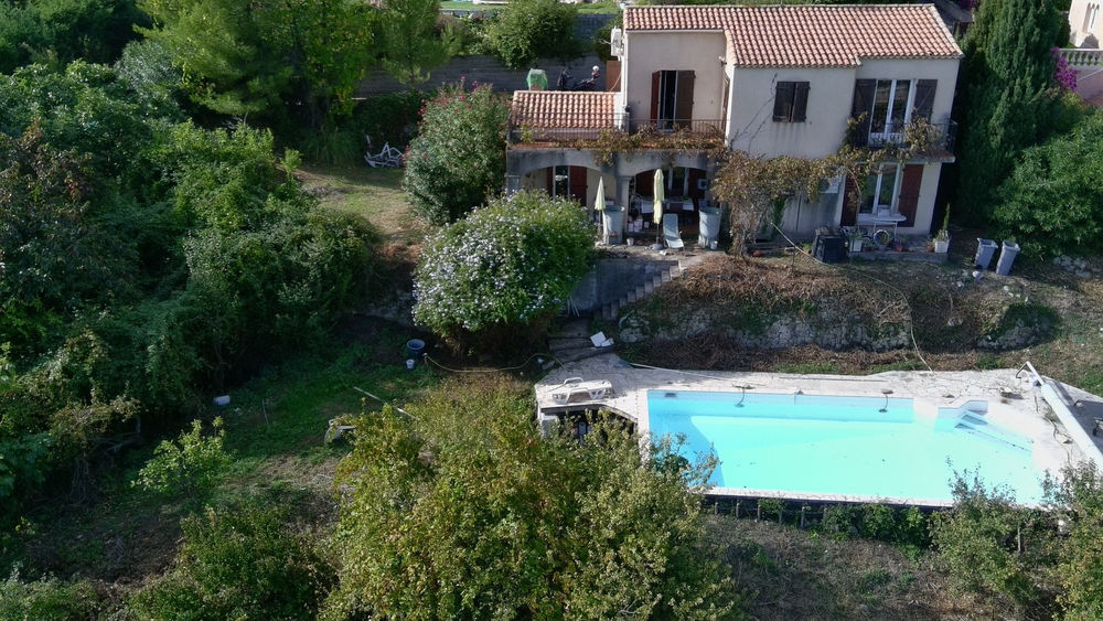 � vendre  Maison Roquebrune-Cap-Martin (06190)