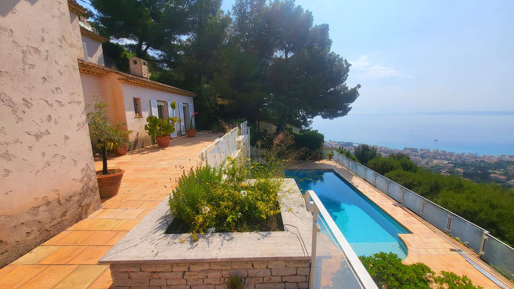 � vendre  Maison Roquebrune-Cap-Martin (06190)
