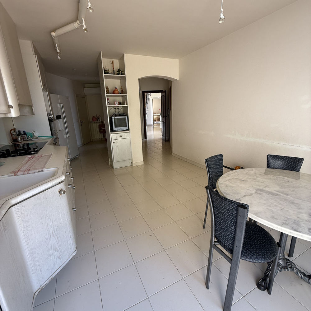 � vendre  Maison Roquebrune-Cap-Martin (06190)