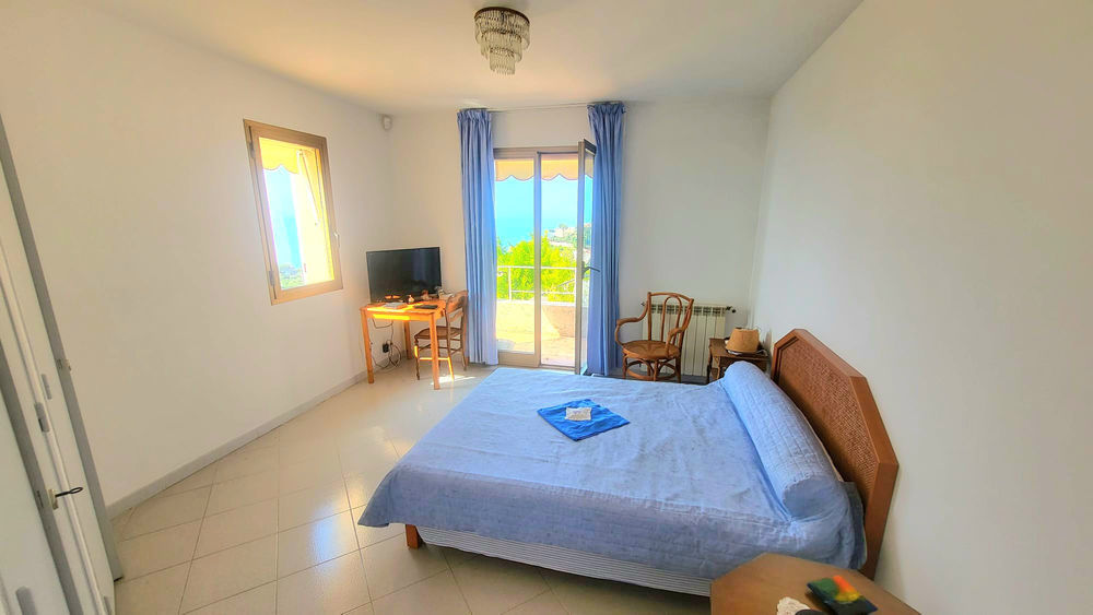 � vendre  Maison Roquebrune-Cap-Martin (06190)