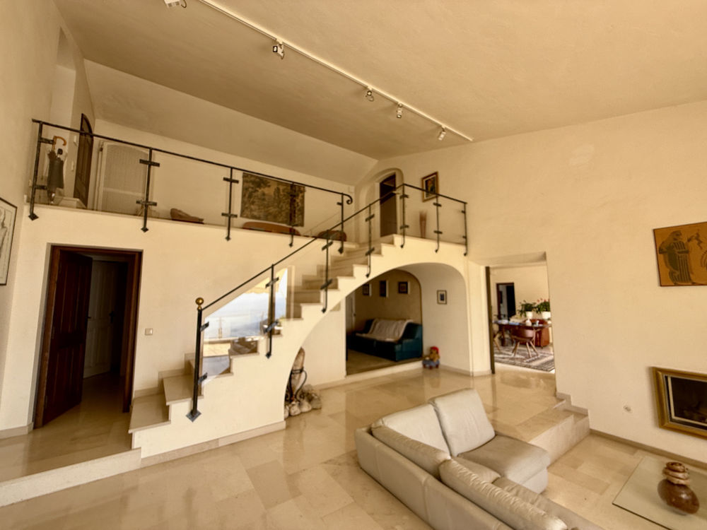 � vendre  Maison Roquebrune-Cap-Martin (06190)