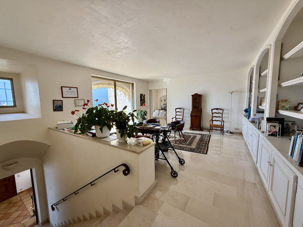 � vendre  Maison Roquebrune-Cap-Martin (06190)