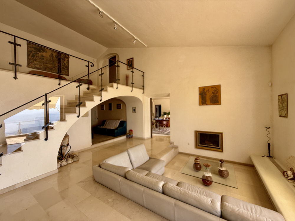 � vendre  Maison Roquebrune-Cap-Martin (06190)