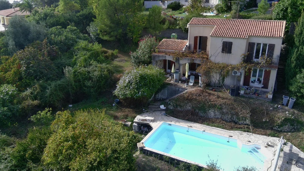 � vendre  Maison Roquebrune-Cap-Martin (06190)