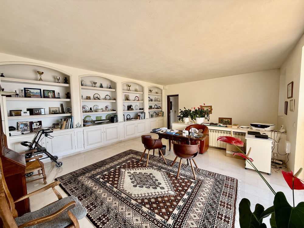 � vendre  Maison Roquebrune-Cap-Martin (06190)