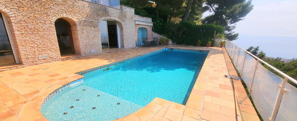 � vendre  Maison Roquebrune-Cap-Martin (06190)
