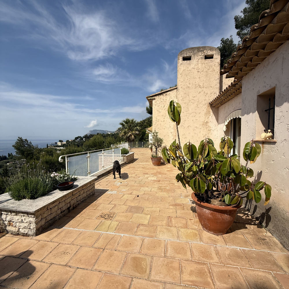 � vendre  Maison Roquebrune-Cap-Martin (06190)